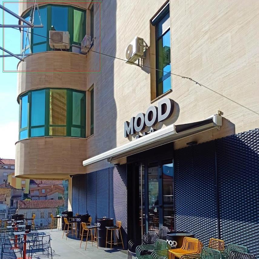 מוסטר Lux Apartments מראה חיצוני תמונה